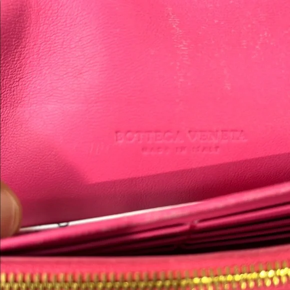 Bottega Venetta Pink wallet (chain for reference only) - Picture 3 of 8